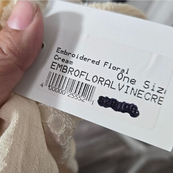 Southern Divas Embroidered Floral Cream Open Cardigan/kimono NWT O/S - Picture 6 of 10